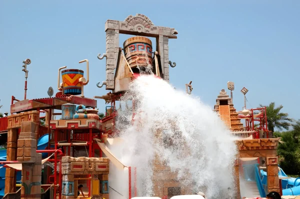 Atlantis Aquaventure Waterpark water bucket