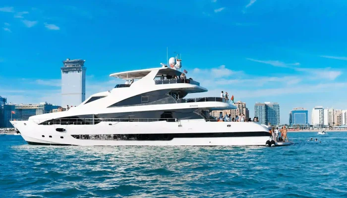 SUPER YACHT