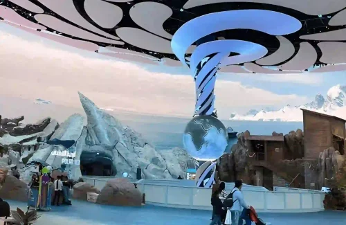 Sea World Abu Dhabi Polar Area